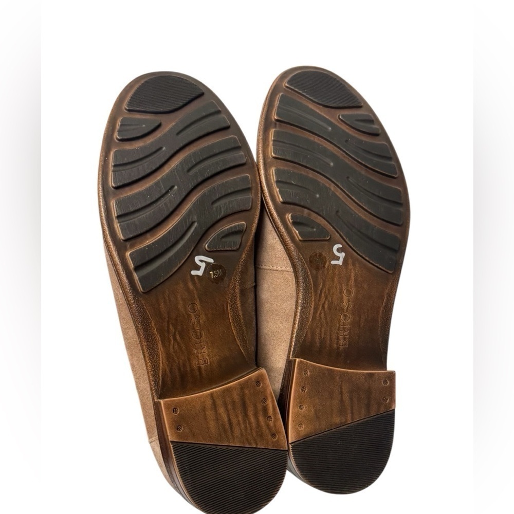 Brioso Frisco Suede Loafers - Picture 13 of 13